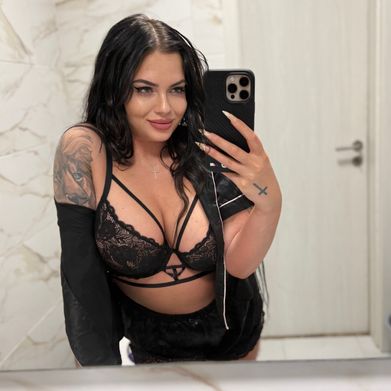 OnlyFans Model Sweetie Nina😈 (sweetieenina) Profile Image