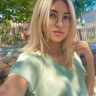 Marie Soumise (chatmoulle) Profile Photo Added 2025-03-04