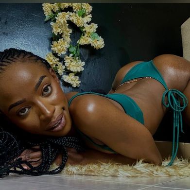 𝑺𝒂𝒎𝒂𝒏𝒕𝒉𝒂 𝑴𝒐𝒄𝒄𝒂☕🤎 Added Photo on 2024-11-14