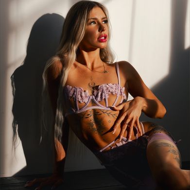 Annabelle Blue (annabelleblues) Profile Photo Added 2025-09-26