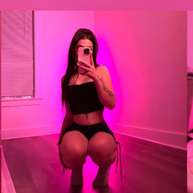 Lisa 💕 Added Photo on 2025-03-20