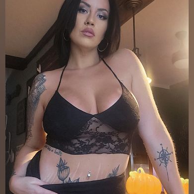 Tara Adams (erotica96) Profile Photo Added 2024-10-15