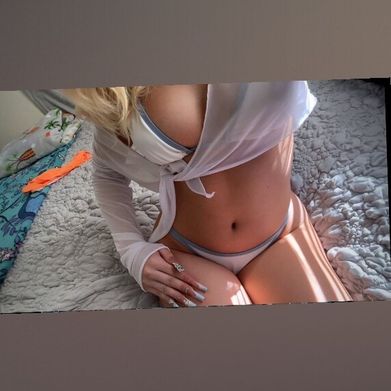 alexia a Baney x Free OF 4 LIFE (alexiabaney) Header Photo Added 2025-12-10