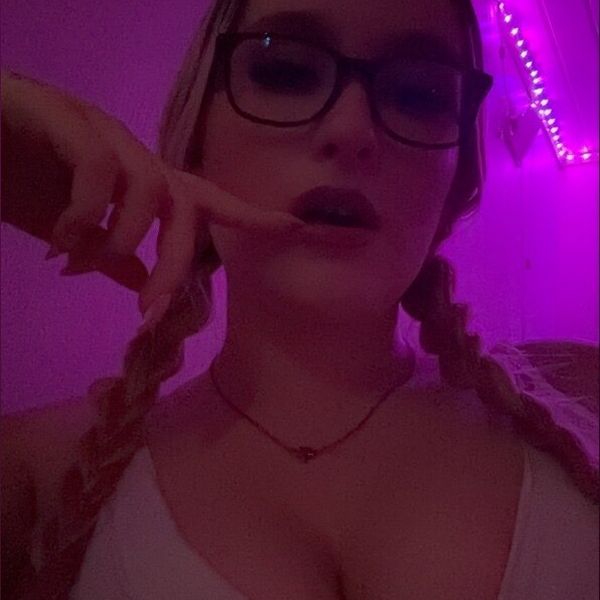 HotBlondeX (blondebitch07) OnlyFans profile photo