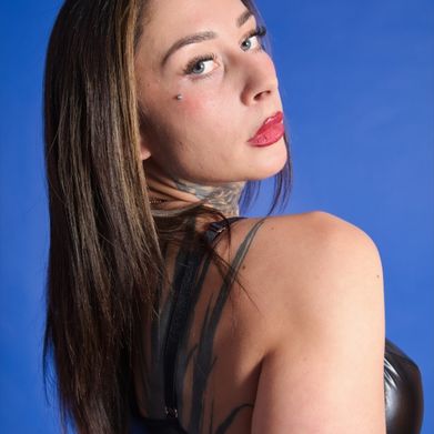 LenaDesire (lenadesire69) Profile Photo Added 2025-06-02