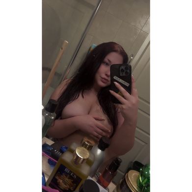 B 🐝💓 (beckaahzzh) Profile Photo Added 2025-01-08