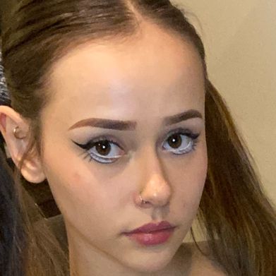 Brianna Bums (briannabums) Profile Photo Added 2025-03-04