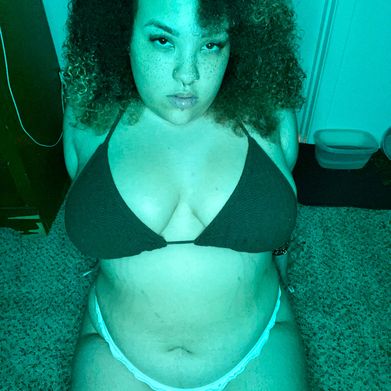 Nessa 🦈💕 (sharkie.417) Profile Photo Added 2025-05-17