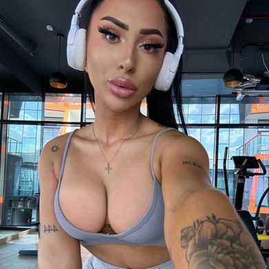 Polleen🍬🎀 (polleen.vip) Profile Photo Added 2024-11-10