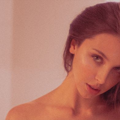 kristallmii (kristallmii_of) Header Photo Added 2025-03-04