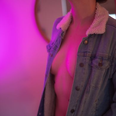 Penny (penny-for-luck-vip) Header Photo Added 2024-12-19