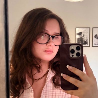 Veronika 💕 (feyadit) Profile Photo Added 2025-12-02