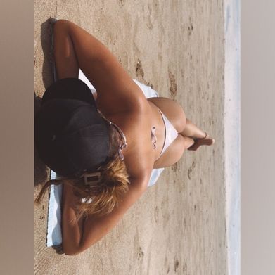 Vainilla cookie (xgiirl) Header Photo Added 2025-12-10