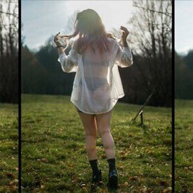 Mia Railey (its_miarailey) Header Photo Added 2025-12-01