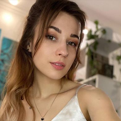 Jane Berry 🍒 (jane_berry) Profile Photo Added 2025-01-29