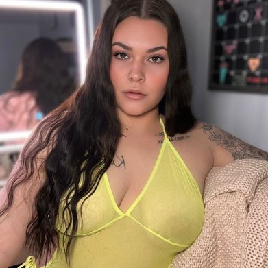 KHLOEE UR GF ❄️💖 (khloee.wren) Profile Photo Added 2025-03-08