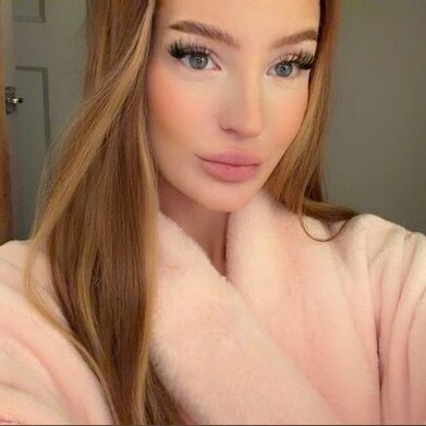 Luna (itslunalorel) OnlyFans profile photo