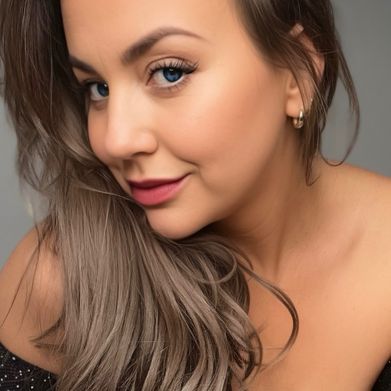 Mia Valour (miavalour) Profile Photo Added 2024-06-03