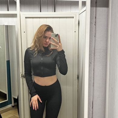 Agnes xx (agnesxxo) Header Photo Added 2025-03-17