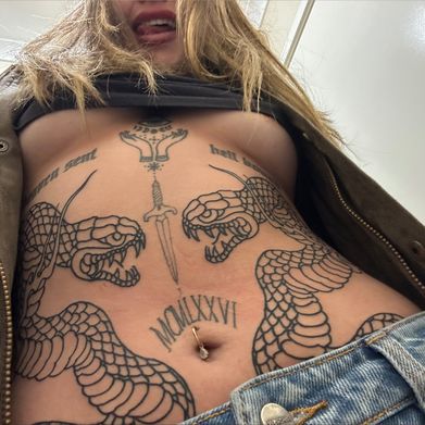 Bella Groves (bellagroves) Header Photo Added 2025-01-15