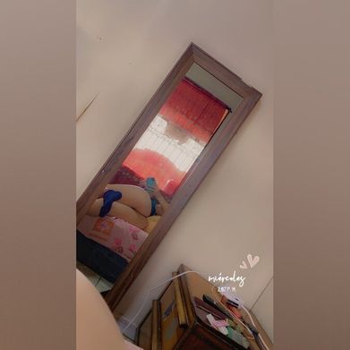 Tatiana Arroyo (tamari98) Header Photo Added 2025-10-11