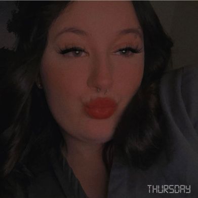 Lover Girl (velvetfuxy) Profile Photo Added 2025-01-21