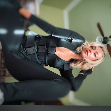 𝑩𝒐𝒎𝒃𝒔𝒉𝒆𝒍𝒍 𝑾𝒊𝒇𝒆 𝑨𝒎𝒚 ❤️‍🔥 (monroemuse) Header Photo Added 2025-10-11