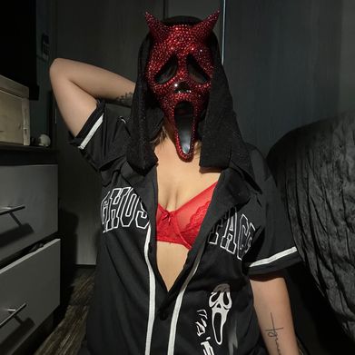 Fuzion Red Darlin Added Photo on 2025-09-17