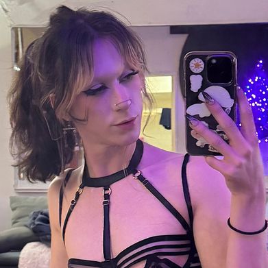 OnlyFans Model Salem (sssalemssstar) Profile Image