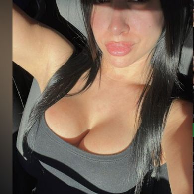 Clara (clarabellamyy) OnlyFans Profile Image