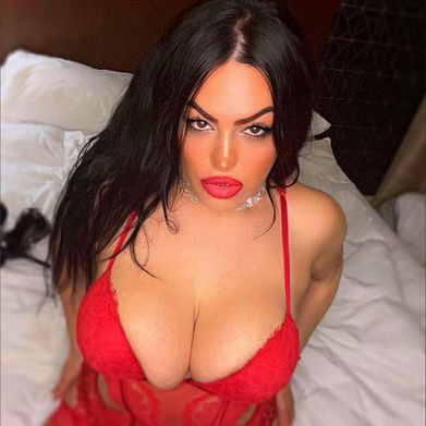 Elena_calieva1 (foreignbaddii) OnlyFans Profile Image