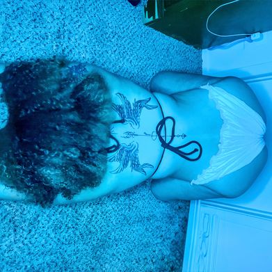 Nessa 🦈💕 (sharkie.417) Header Photo Added 2025-05-17