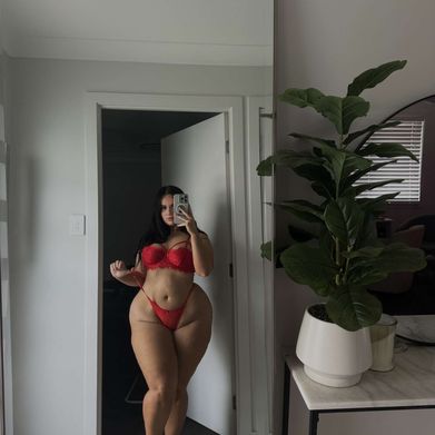 OnlyFans Model Aussiemami 🤍 (aussiemamix) Profile Image