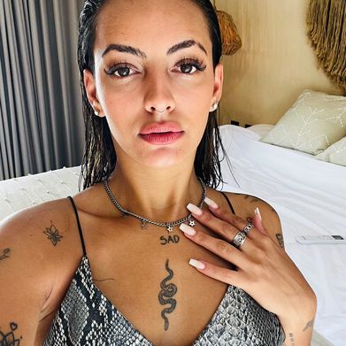 Léna 🤍| (lenarivera) Profile Photo Added 2025-09-04