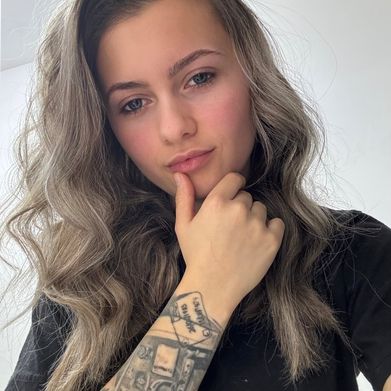 Khloe-Lou (khloelouise21) Profile Photo Added 2025-03-05