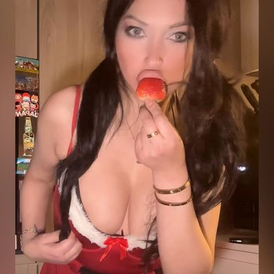 Tiana LoXXX Added Photo on 2025-03-08