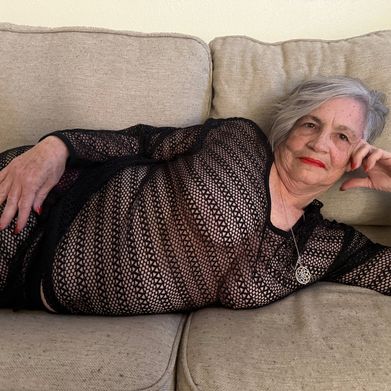 LanaReznor1955 (lanareznor1955) Header Photo Added 2025-03-27