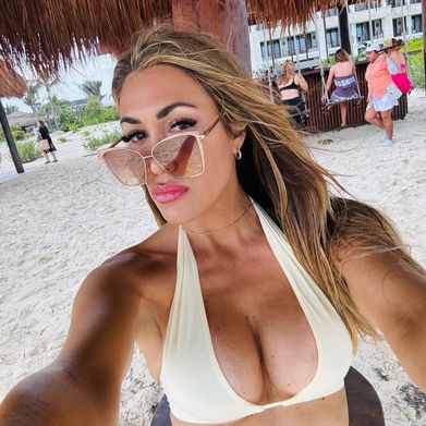 Halston Added Photo on 2025-04-17