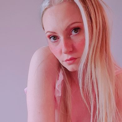 bubblegumbl0ndie (bubblegumbl0ndie) Profile Photo Added 2025-03-08