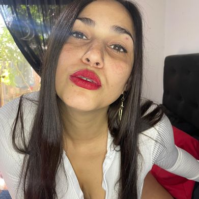 ✨Lucy 💋 Added Photo on 2025-05-25