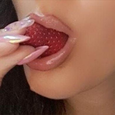 𝙁𝙇𝙊𝙍𝙀𝙉𝘾𝙄𝘼 🔥🔥 (bellaybestia7) Header Photo Added 2025-10-31