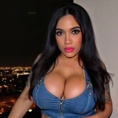 THE ULTIMATE MOMMY DOMME (mommyfarrah) OnlyFans Profile Image