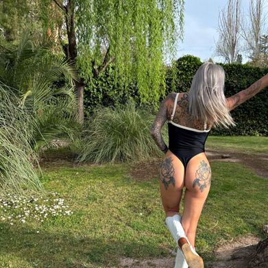 Mirela🐆 (mirelastathatou) Header Photo Added 2025-04-01