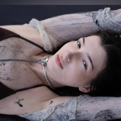 KAYA ( 카야)🍓 (mi_kaya) Header Photo Added 2025-06-02