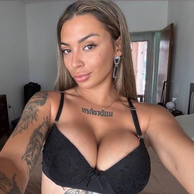 ⋆˚࿔ 𝓔𝓶𝓲 🎀 (emiliaxraia) Profile Photo Added 2025-02-03