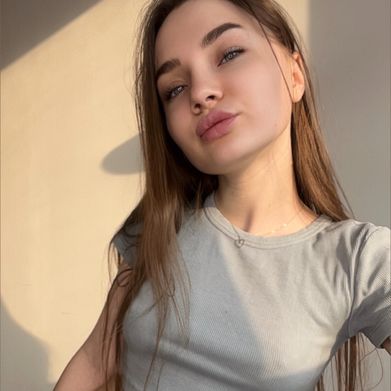 Emilia🐾 (meow_mia) Profile Photo Added 2025-04-12