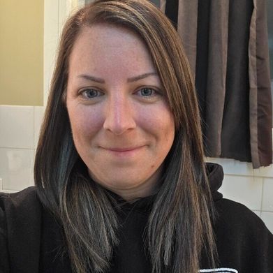 Shortnsweet (u501716976) Profile Photo Added 2025-11-19