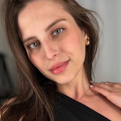 Julia Rush (julia.rush) Profile Photo Added 2025-03-11