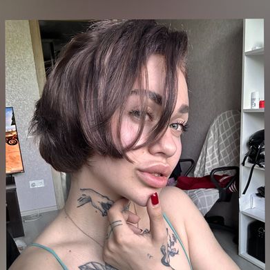 CraveBabe (cravebabee) Profile Photo Added 2025-06-02