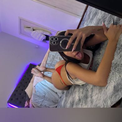 kerrie ♡ (kerriee) Header Photo Added 2025-04-01